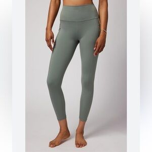 Spiritual Gangster Nova Leggings Agave Size M/L